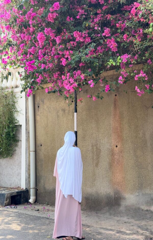 8ffe7195-73ea-4aa9-9c46-34fb3dfa4cda WHITE JERSEY HIJAB