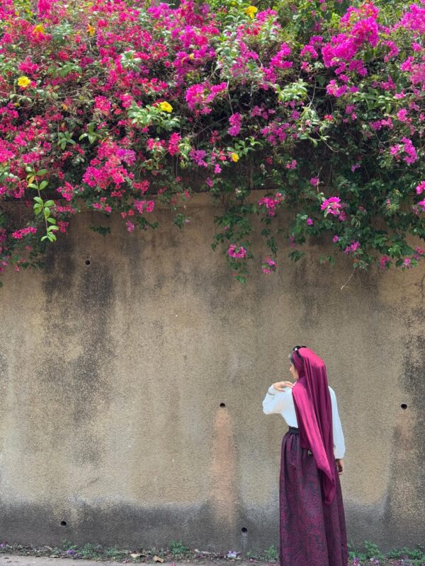 b40139c3-bbf9-4080-8f6c-103ab7b40086 MAROON JERSEY HIJAB