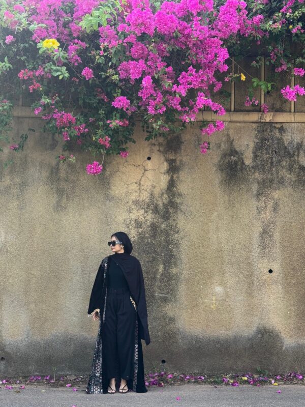 c452d9ad-85eb-497e-8650-7fa79fdefb26 BLACK JERSEY HIJAB