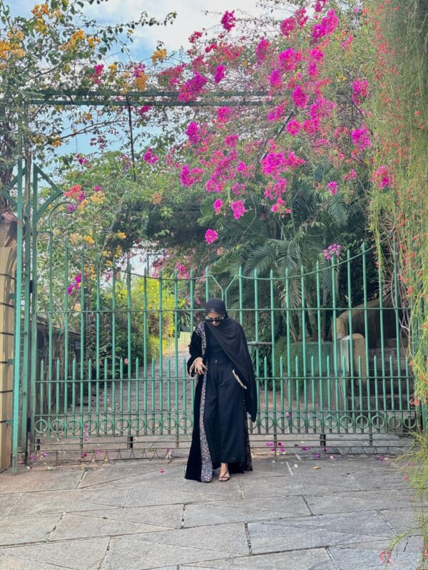 ec399c91-7951-468c-8119-29591a2615e2 BLACK JERSEY HIJAB